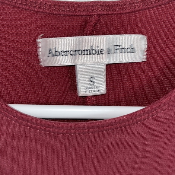 Small Abercrombie & Fitch Pale Burgundy Sleeveless Shift Dress - Picture 3 of 4